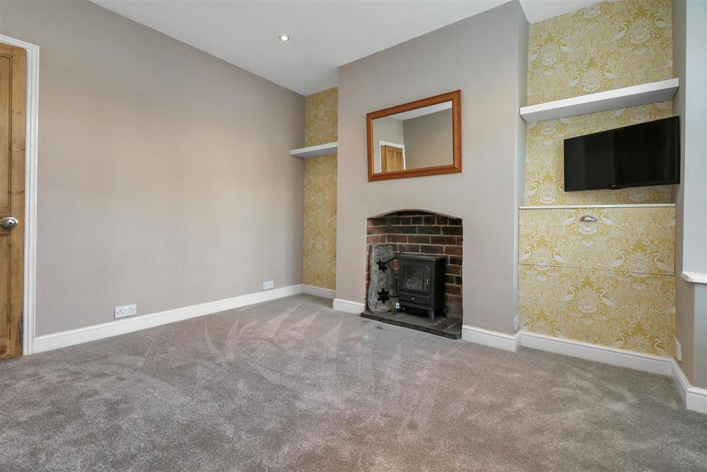 Linen Street, Warwick 2 bed terraced house £1,095 pcm (£253 pw)