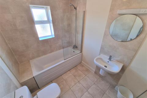 3 bedroom end of terrace house for sale, Ringwood Road, Poole BH12