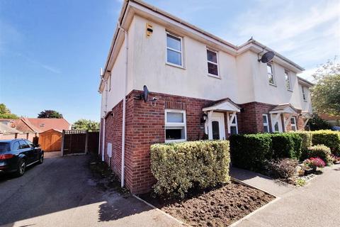 3 bedroom end of terrace house for sale, Ringwood Road, Poole BH12