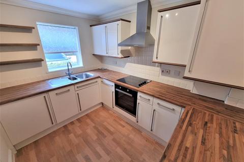 3 bedroom end of terrace house for sale, Ringwood Road, Poole BH12