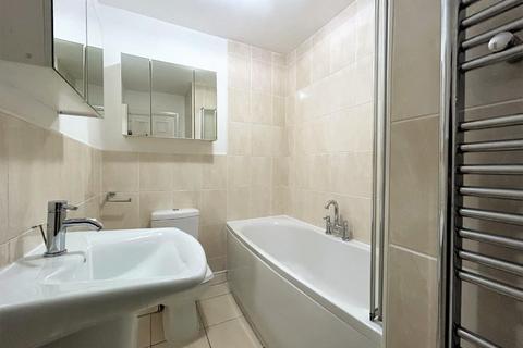 15 Drake View, Brampton Bierlow, Rotherham, S63 6BX