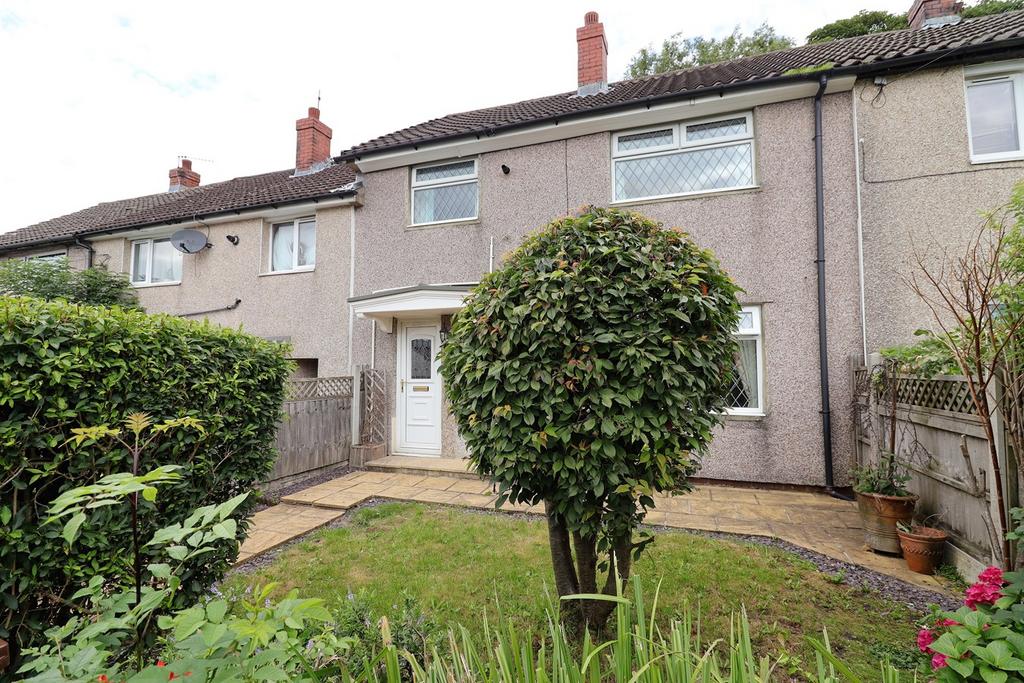 Kirkstall Drive, Barnoldswick, BB18 3 bed terraced house for sale £