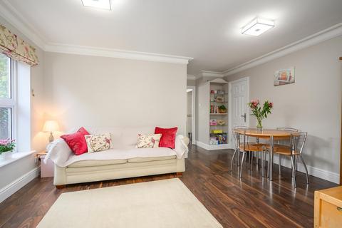 2 bedroom apartment for sale - Oatlands Drive, Weybridge, KT13