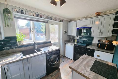 2 bedroom terraced house for sale - Hazeldene Avenue, Brackla, Bridgend County. CF31 2JP