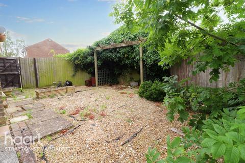 35 Hadleigh Close, Westlea, Swindon, SN5 7DA