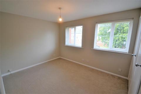 12 Bishops Drive, Feltham, TW14 8LT