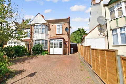 4 bedroom semi-detached house for sale, Endlebury Road, Chingford