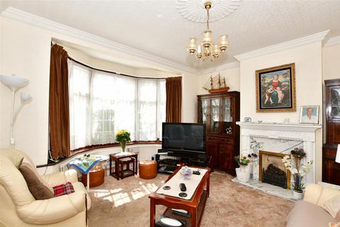 62 Endlebury Road, London, E4 6QG