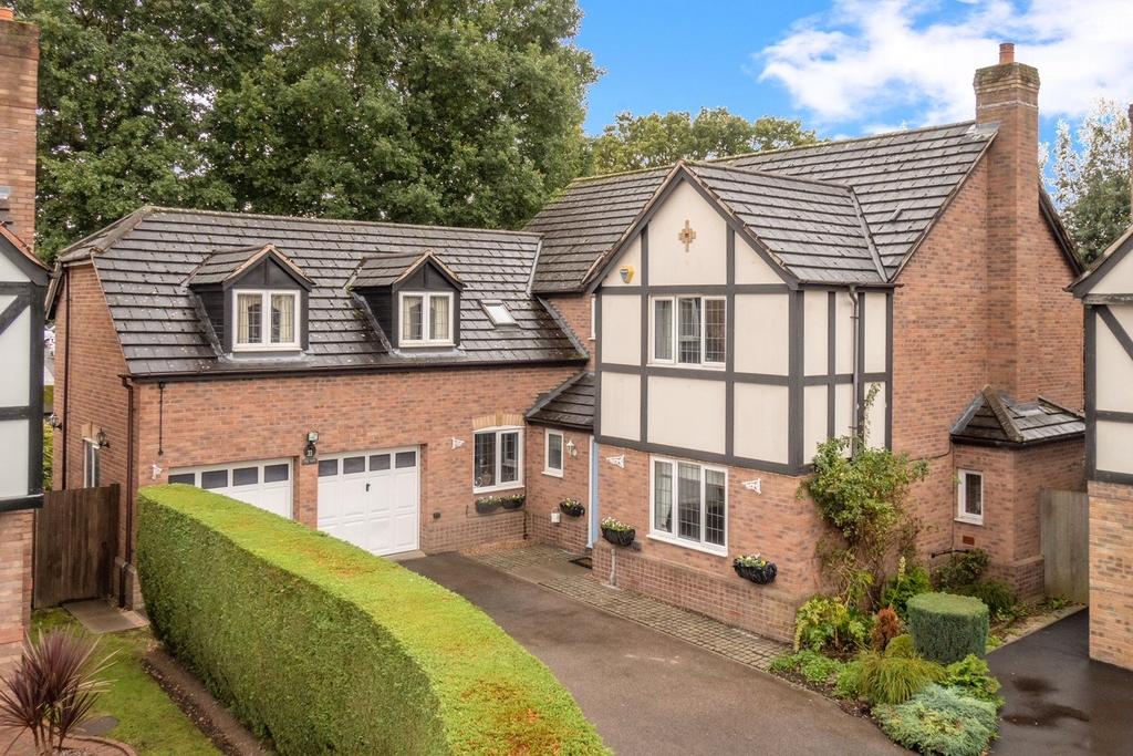 Marston Green, Birmingham B37 5 bed detached house for sale £650,000