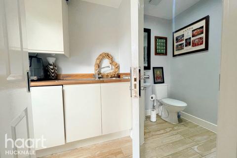 34 Albert Close, Hucknall, Nottingham, NG15 7UZ