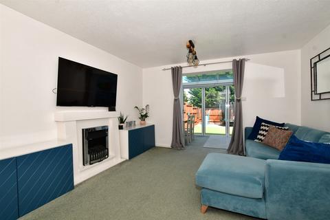 35 Hamond Close, South Croydon, CR2 6BZ