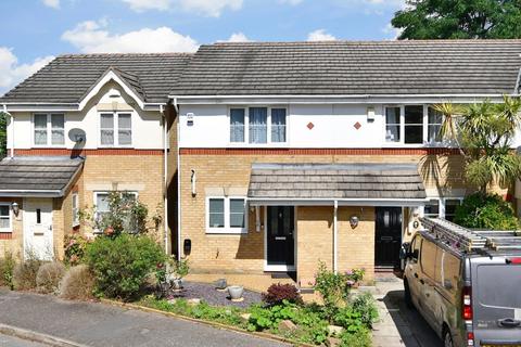 35 Hamond Close, South Croydon, CR2 6BZ