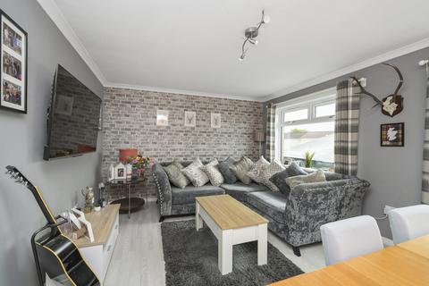 130 Deanburn, Penicuik, EH26 0JA