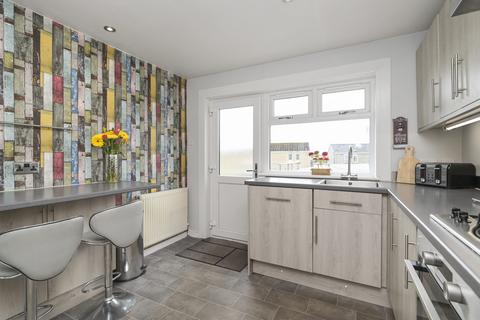 130 Deanburn, Penicuik, EH26 0JA