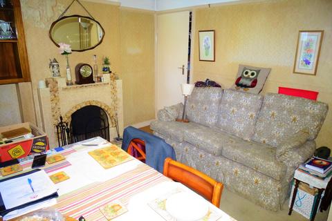 19 Salcombe Road, Ashford, TW15 3BS