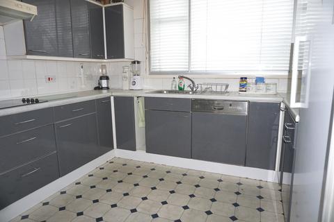 49 Bridge Road, Chessington, KT9 2RX