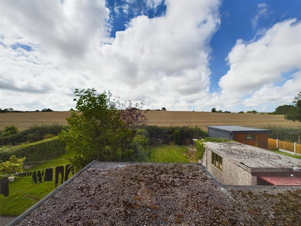 Redgate, Ormskirk, Lancashire 3 bed semidetached house £227,950