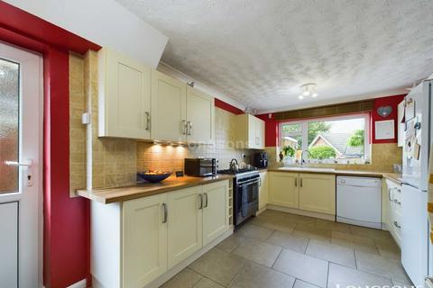 3 bedroom detached house for sale, Vicarage Walk, Watton