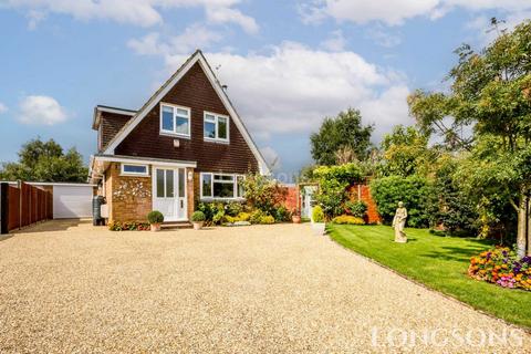 3 bedroom detached house for sale, Vicarage Walk, Watton