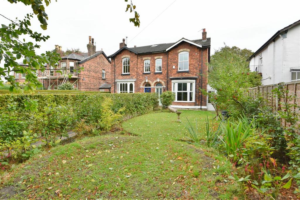 Moss View, Ormskirk, Lancashire 3 bed semidetached house £1,400 pcm