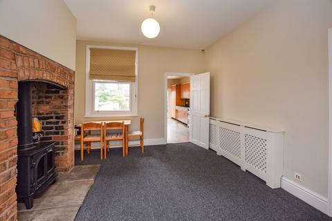 3 bedroom terraced house to rent, St Andrews Avenue, Timperley, Altrincham, Cheshire, WA15