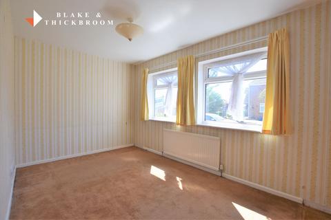 12 Boleyn Way, Jaywick, Clacton-on-sea, CO15 2NZ