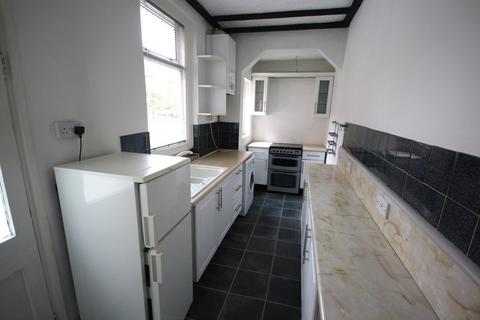 2 bedroom terraced house to rent, Hopefield Road, Leicester
