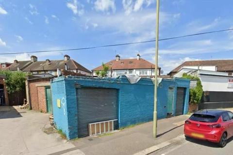 Warehouse for sale, London N12