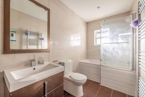 2 bedroom semi-detached bungalow for sale, Priory Close, Uxbridge