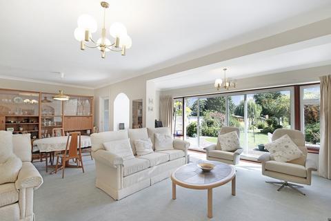 15 Hill Road, Theydon Bois, Epping, CM16 7LX