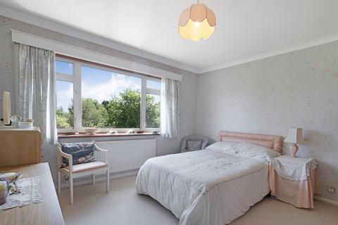 15 Hill Road, Theydon Bois, Epping, CM16 7LX
