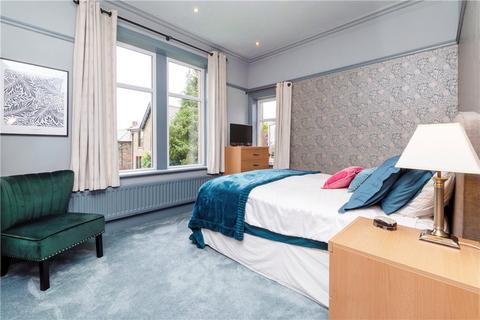 4 bedroom semi-detached house for sale, Gisburn Road, Barnoldswick, Lancashire, BB18