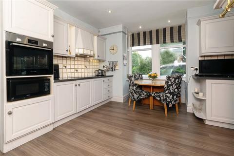 4 bedroom semi-detached house for sale, Gisburn Road, Barnoldswick, Lancashire, BB18