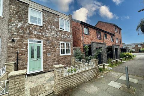 24 Lucerne Way, Romford, RM3 8BS