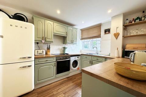 24 Lucerne Way, Romford, RM3 8BS