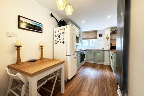 24 Lucerne Way, Romford, RM3 8BS