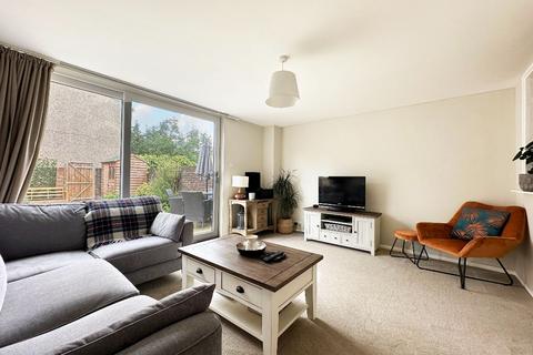 24 Lucerne Way, Romford, RM3 8BS