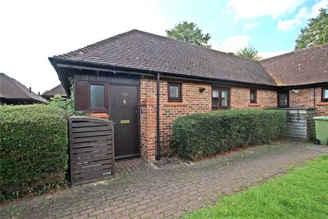 10 Knowles Green, Bletchley, Milton Keynes, MK2 2RL