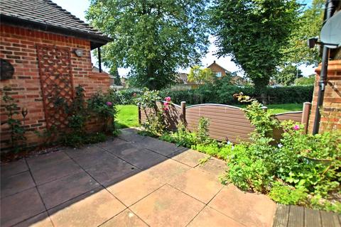 10 Knowles Green, Bletchley, Milton Keynes, MK2 2RL