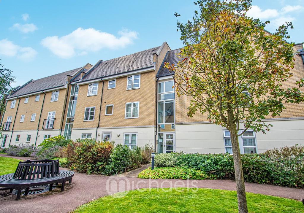 Cressing Road, Braintree, CM7 2 bed duplex £235,000