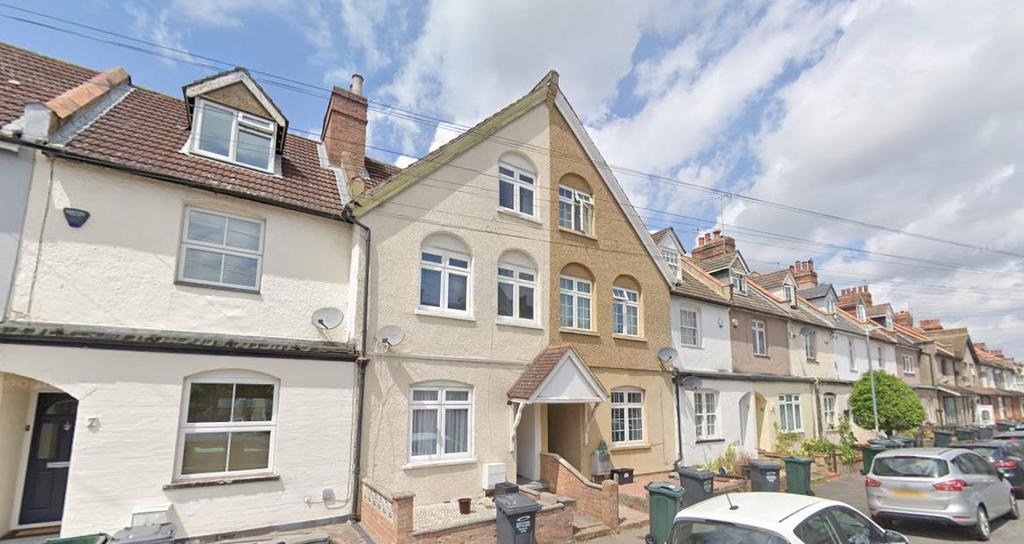 Baldwyns Road, Bexley, Kent 4 bed semidetached house £2,250 pcm (£