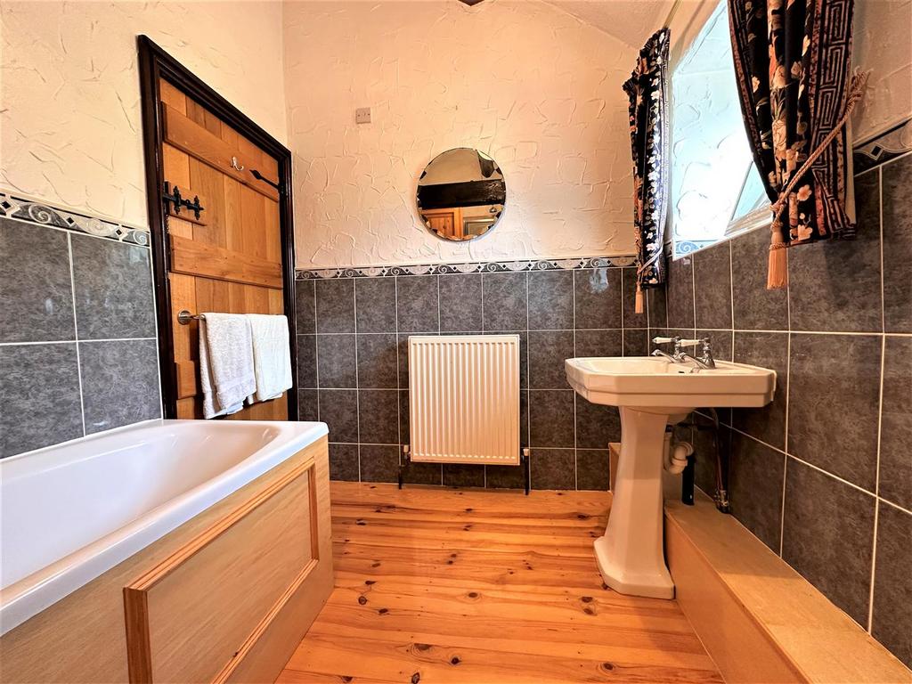 Family bath and shower room