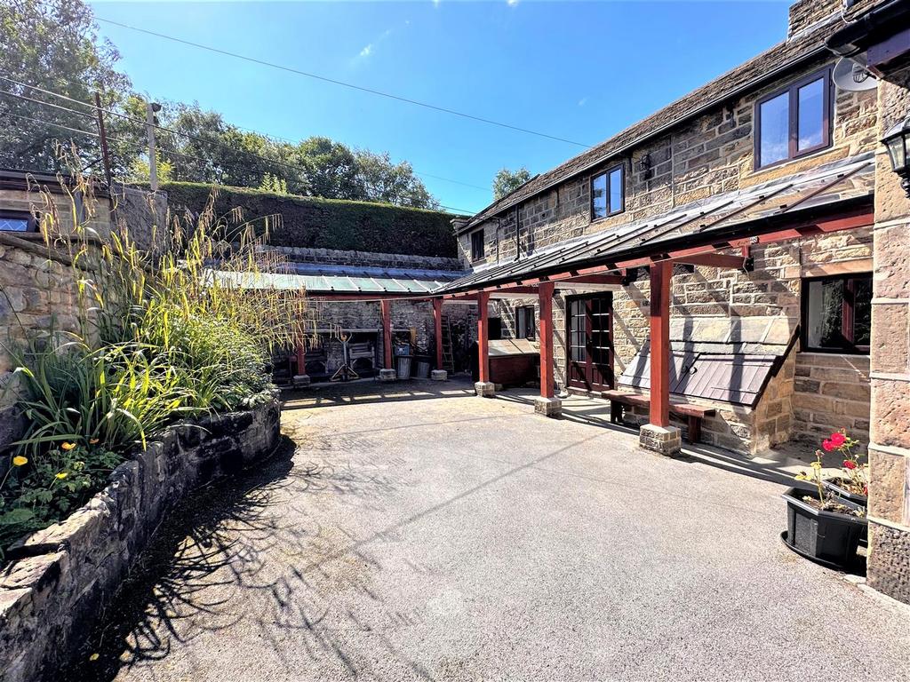 Rear courtyard