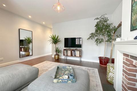 55 Falmer Road, Enfield, EN1 1PZ
