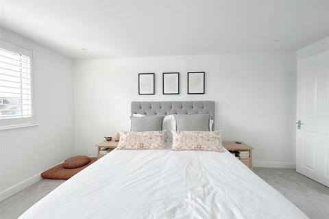 55 Falmer Road, Enfield, EN1 1PZ