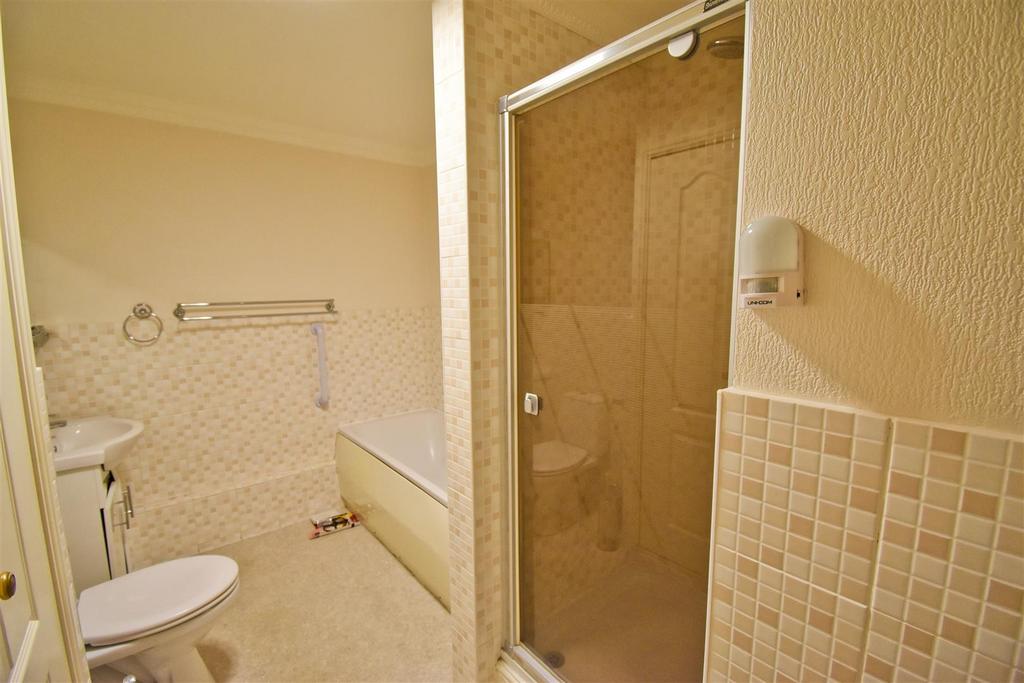 Ensuite.jpg