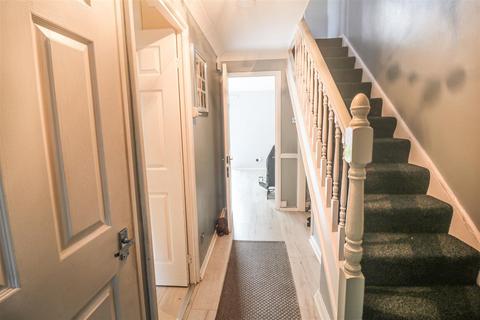 176 Tithelands, Harlow, CM19 5NF