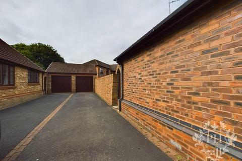 18 Abbey Court, Normanby, Middlesbrough, TS6 9BU