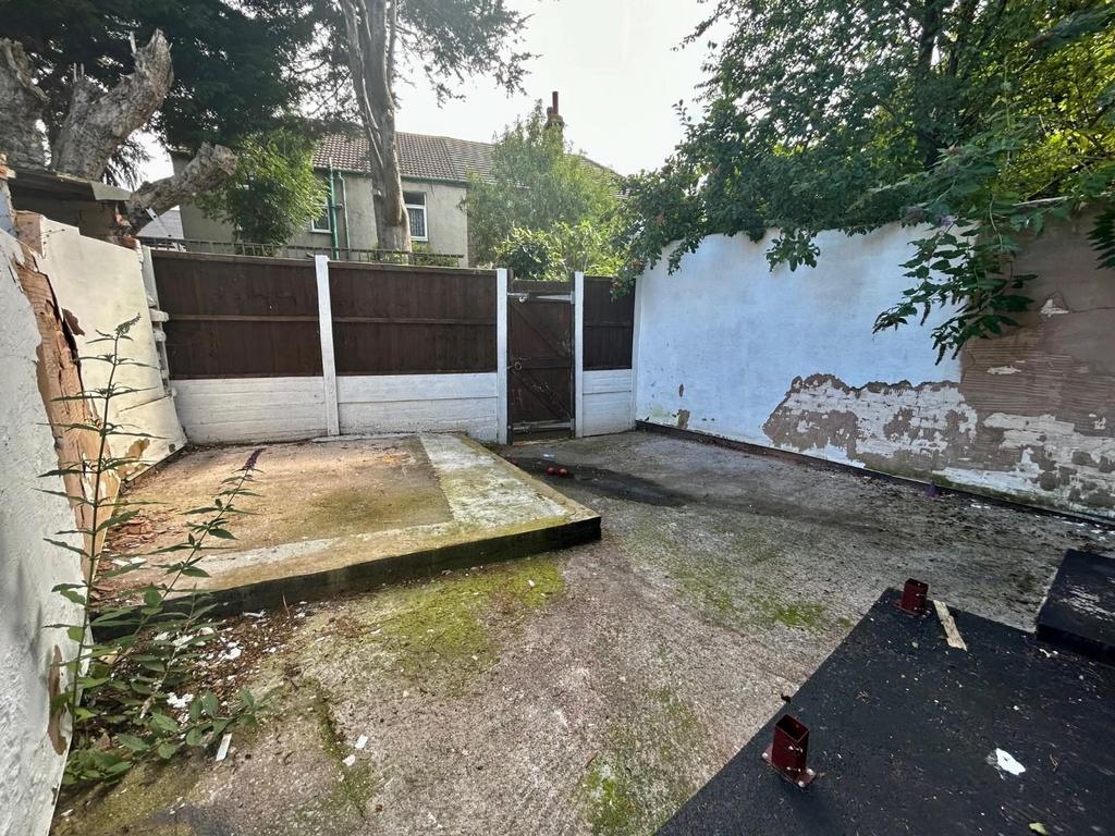 Rear Garden.jpg