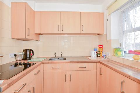 1 bedroom ground floor flat for sale, Queen Street, Deal, Kent